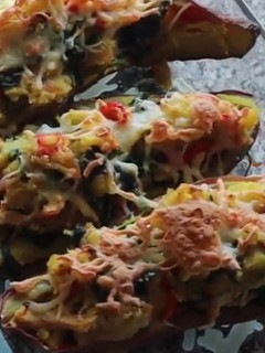 Foto de Batata Doce Recheada com Frango e Queijo