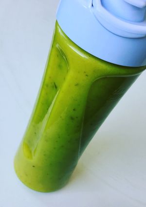 Energizáló smoothie recept fotója