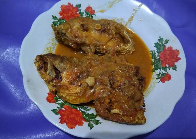 Gulai ikan kakap merah