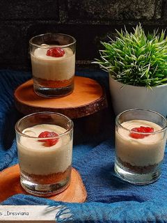 Foto resep Raisin Coffee Puding Busa In Cup