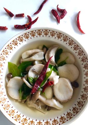 รูปของ 🍄ต้มแซบเห็ดอกไก่🌶