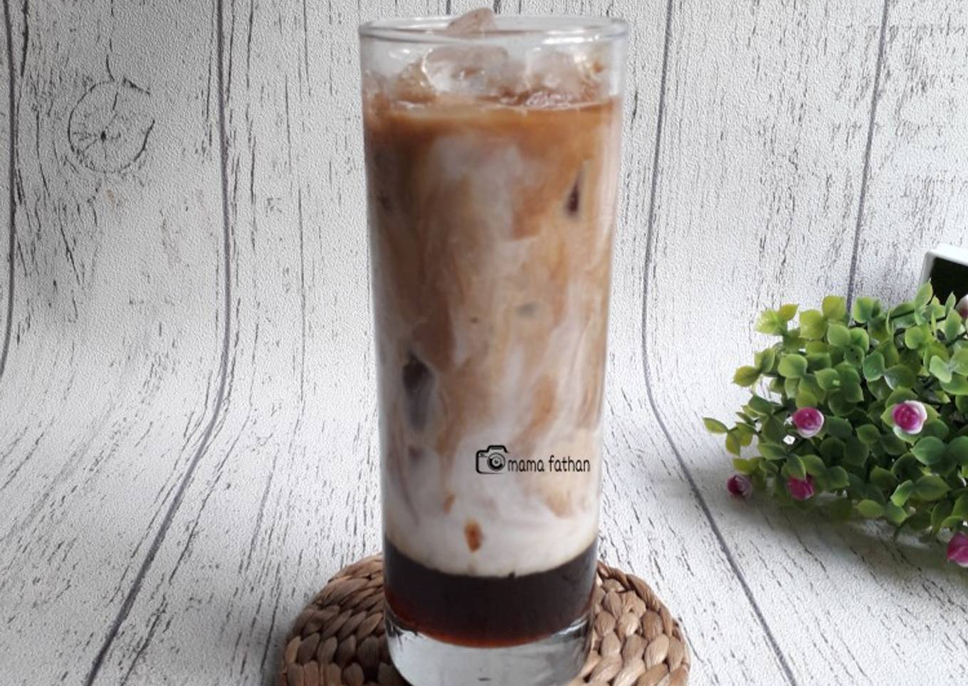 Es kopi susu gula aren