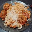 Fideos con Tuco y Albóndigas