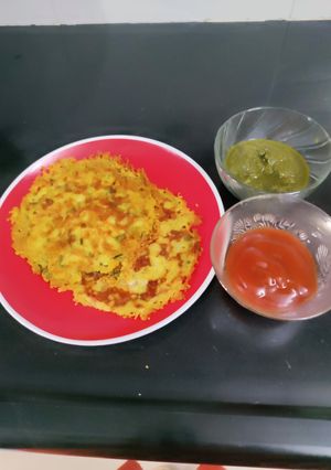 A picture of Jowar Atta Chilla.
