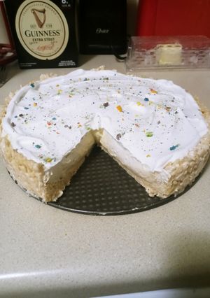 A picture of Frootloop Protein Rice Krispy Treat Cheesecake.