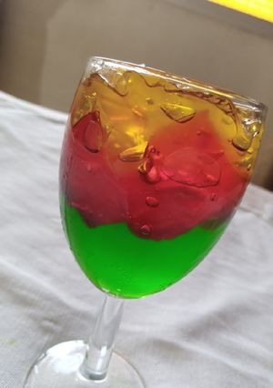 A picture of Three Color Jelly.