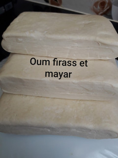 صورة لوصفة عجينة مورقة بطريقة سهلة 😉