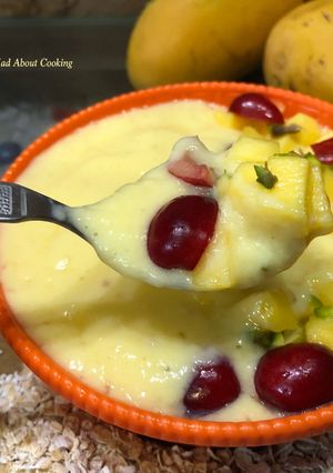 A picture of Mango Smoothie With A Healthy Twist – Breakfast Bowl Recipe – Mango Oats Smoothie.