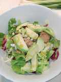 Ensalada de atún fresco marinado