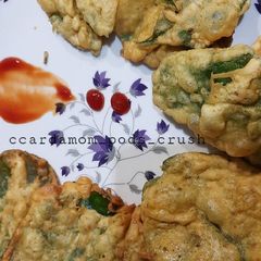 Palak Pakoda A picture of Palak Pakoda.