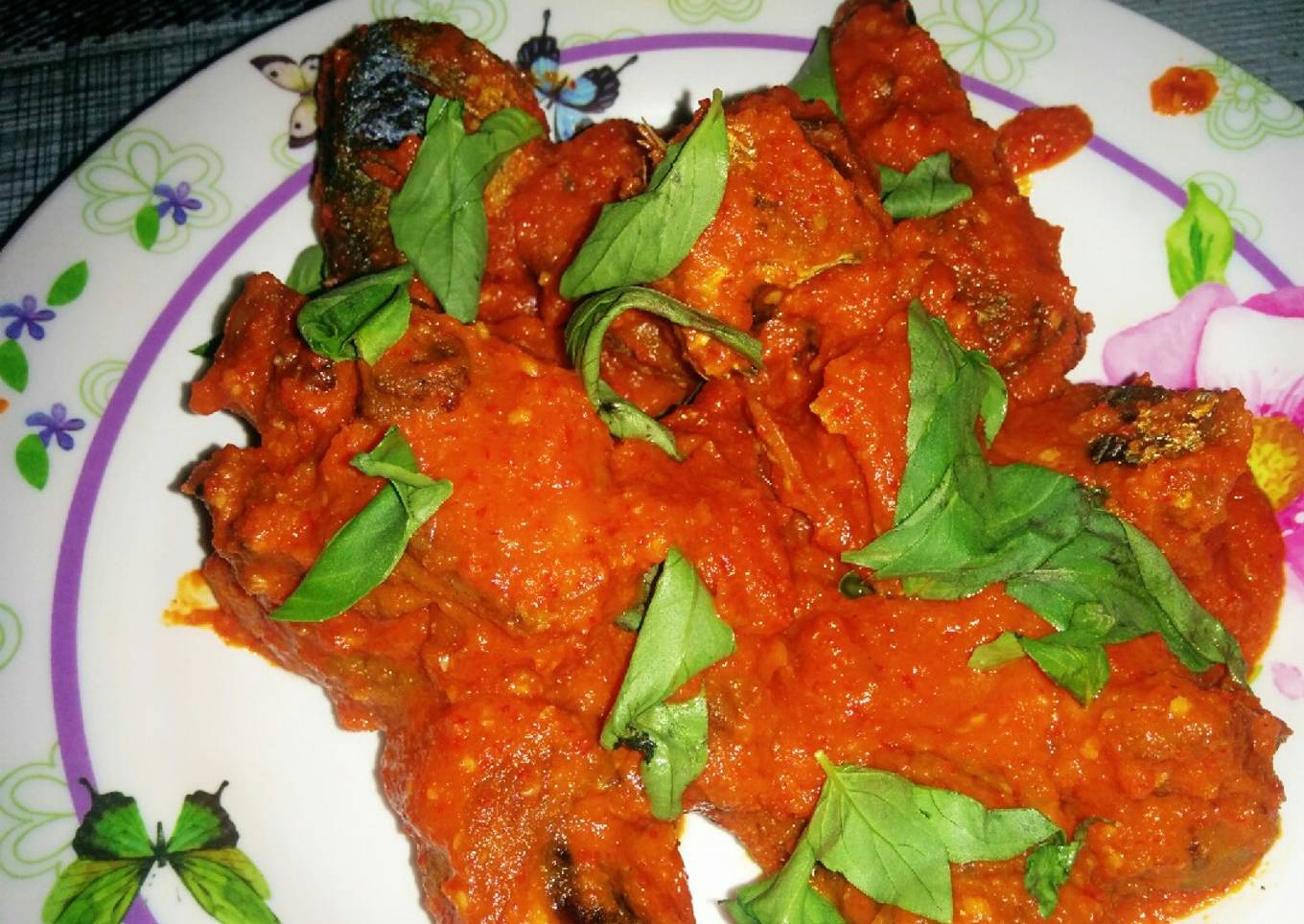 Ayam & Ikan BaLado Daun Kemangi