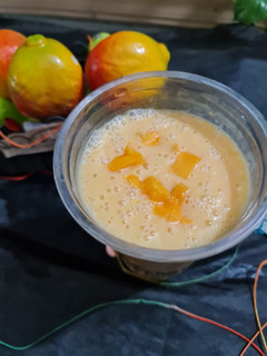 A picture of Mango peach shake.