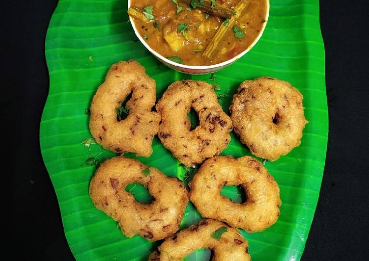 Recipe of Ultimate Mendu wada with sambhar