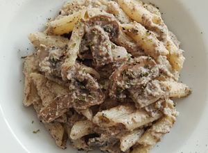 Foto principal de Pasta con salsa de champiñones
