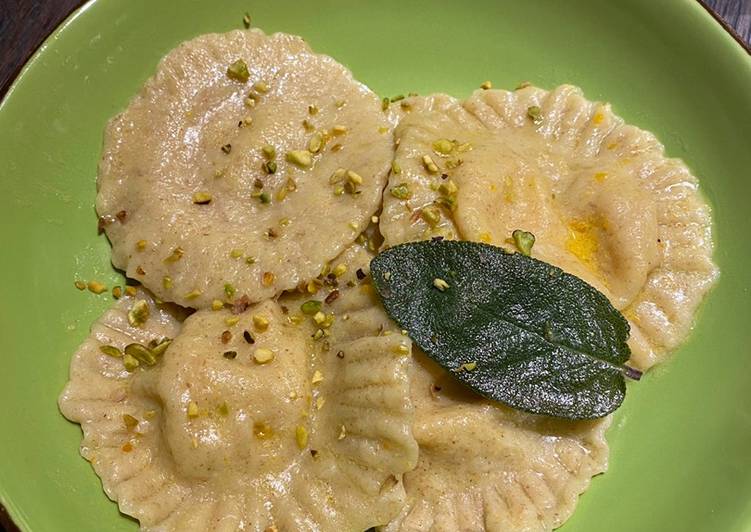 Simple Way to Prepare Quick Tortelli di zucca, ricotta e pistacchi