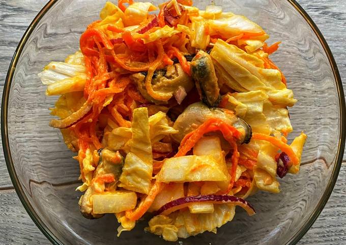 рецепт салат аленушка с капустой и колбасой магнит | Дзен