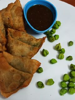 हरभरा समोसा (Harbhara samosa recipe in marathi)) रेसिपी चे मुख्य फोटो