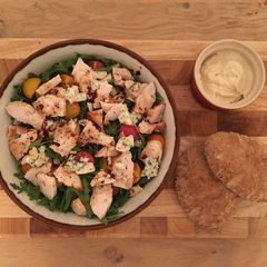 A picture of Chicken & Blue Cheese Salad.