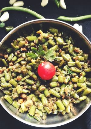 फ्रेंच बींस भाजी (french beans bhaji recipe in Hindi) रेसिपी मुख्य फोटो