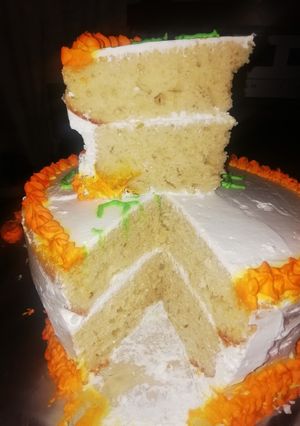 A picture of Lemon cake #cakers#team contest.