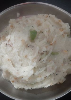ઉપમા (Upma Recipe In Gujarati) રેસીપી મુખ્ય ફોટો