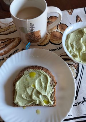 Una foto de Untable de Aguacate para Tostadas