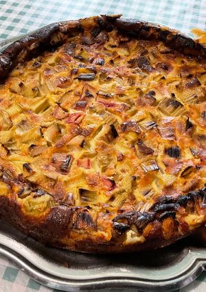 Une photo de Clafoutis à la rhubarbe et vanille