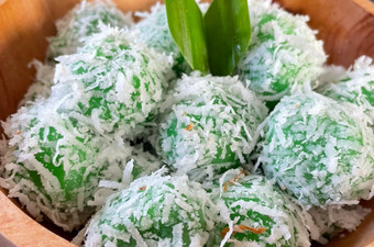 Cara Gampang Membuat Klepon Gampang