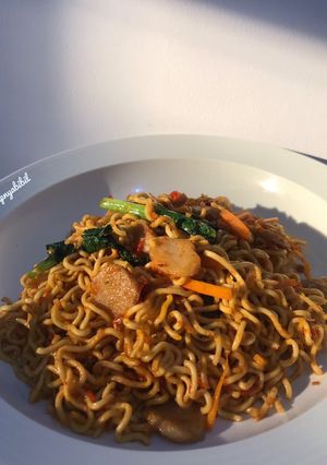 Foto resep Mie Goreng (Burung Dara) Pedas