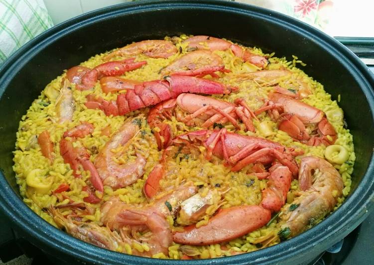 Arroz con bogavante y gambones