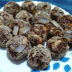 Dates Laddus A picture of Dates Laddus.
