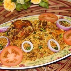 A picture of Chicken Tikka Biryani.