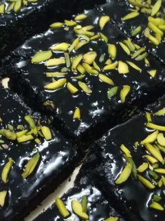 عکسی از دستور کیک خیس شکلاتی