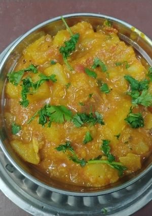 A picture of Potato Kurma.