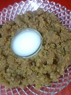 લાપસી(lapsi in Gujarati) રેસીપી મુખ્ય ફોટો