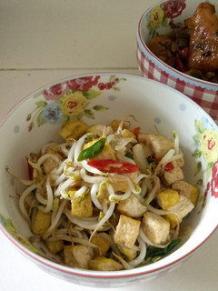 Foto resep 12. Oseng Tahu Toge Pedas