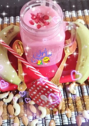 A picture of Banana milk shake.