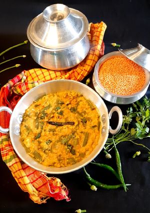পেঁয়াজ কলি দিয়ে মুসুরি ডাল ভুনা রেসিপির প্রধান ছবি