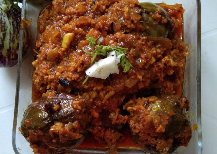 Recipe of Super Quick Homemade Bharla vanga(bharva baingan, stuffed bringal)