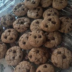 A picture of Cookies.