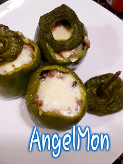 Una foto de PIMIENTOS RELLENOS a mi manera 😋👍🏻