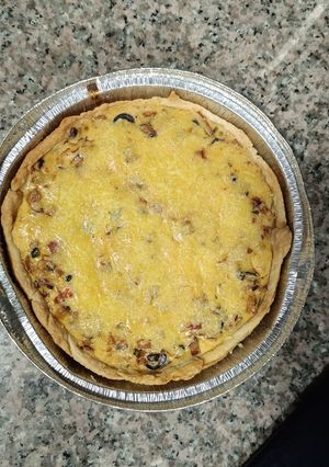 Una foto de Quiche lorraine de verduras y bacon