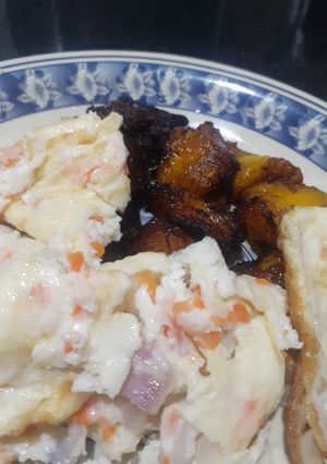 A picture of Pilantain da kwai mai hadin carrot.
