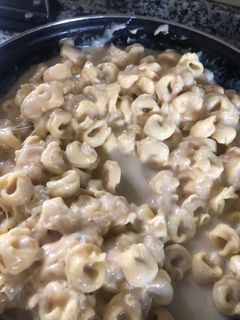 Una foto de Tortellini en salsa de queso