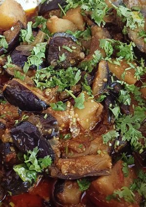A picture of Masala Aloo Bengun 🧡💛.