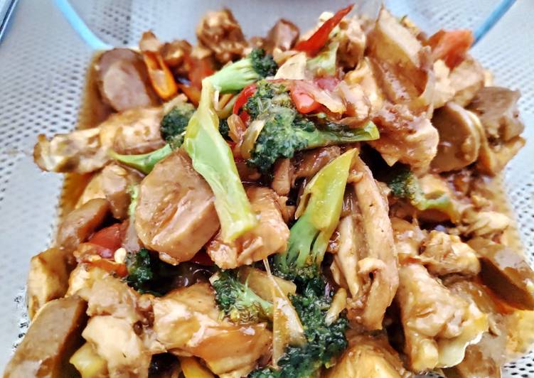 8 Resep: Brokoli ayam saus tiram Kekinian