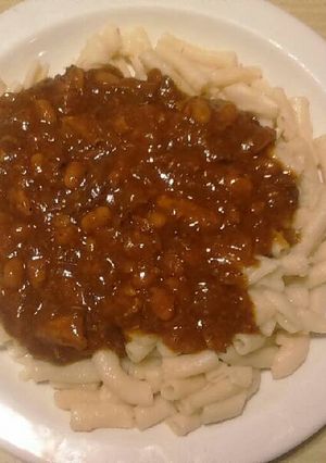 A picture of Macaroni,tin fish and baked beans.