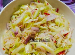 Gambar (28/5) Kerabu Mangga bersama bunga kantan buat bonda