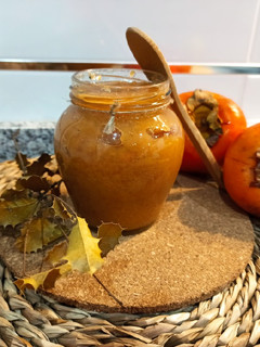 Una foto de Dulce de caqui y manzana 🍎🥄 en Mambo Cecotec
