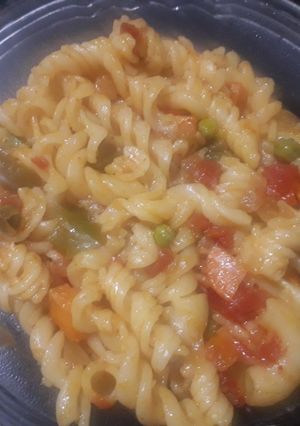 वेजिटेबल पास्ता (vegetable pasta recipe in Hindi) रेसिपी मुख्य फोटो